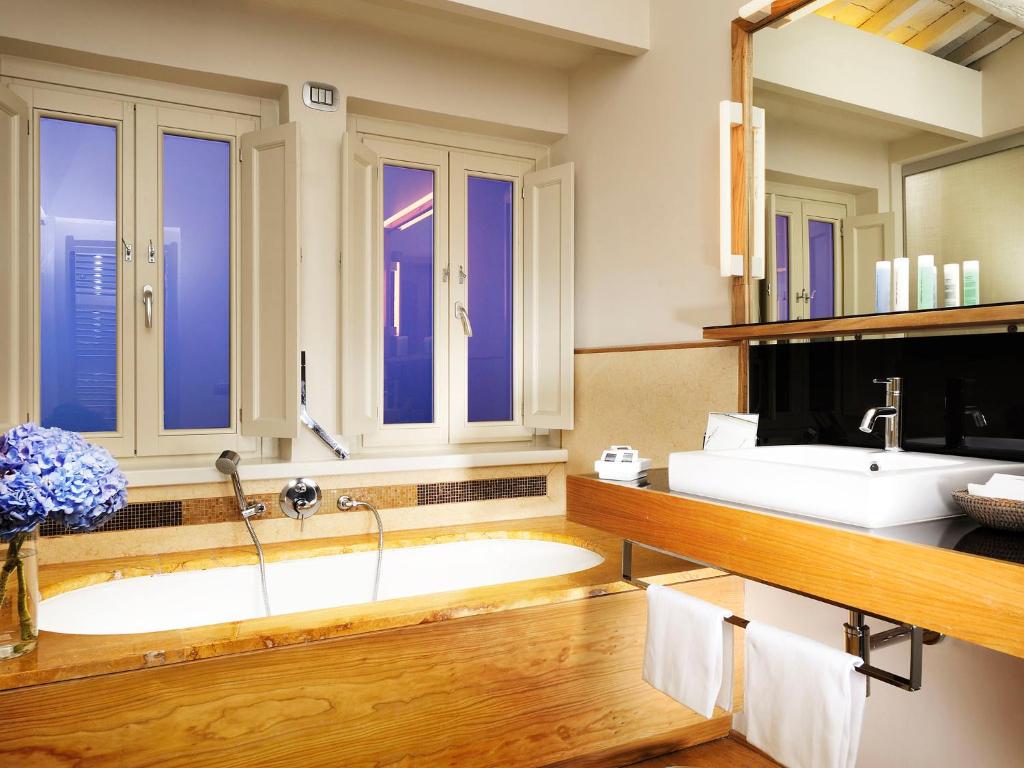 Mario De' Fiori 37 - Resim 13