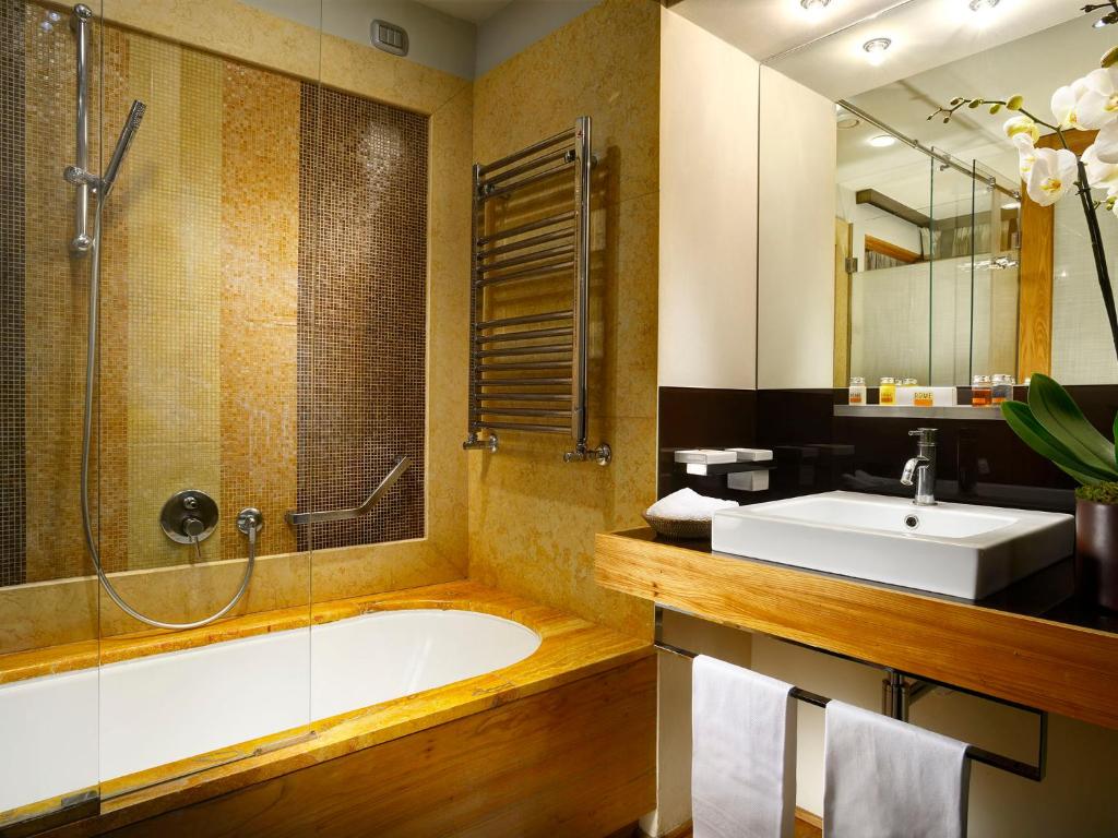 Mario De' Fiori 37 - Resim 8