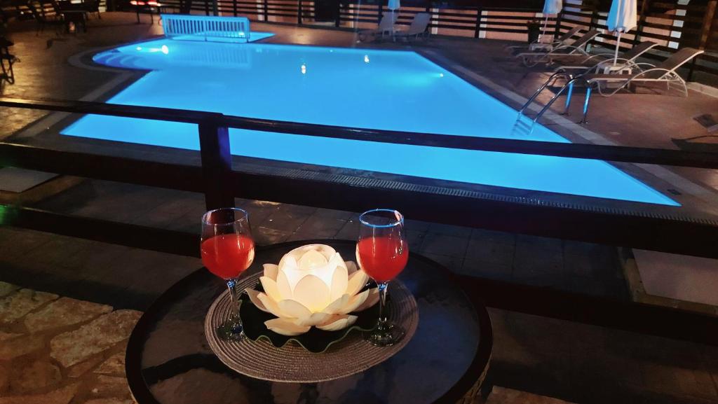 Bazén v ubytování Sidari Vibes Aparthotel nebo v jeho okolí