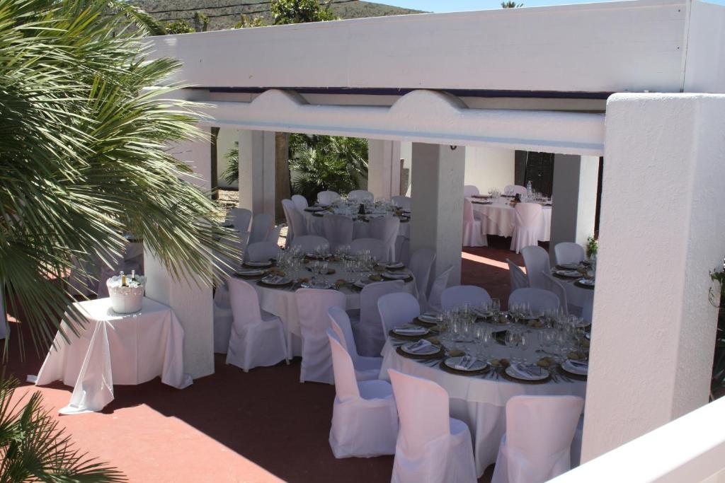 Restauracja lub miejsce do jedzenia w obiekcie Mdina
