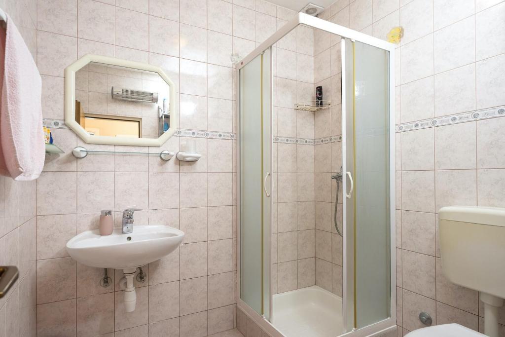 Koupelna v ubytování Apartments Zlata