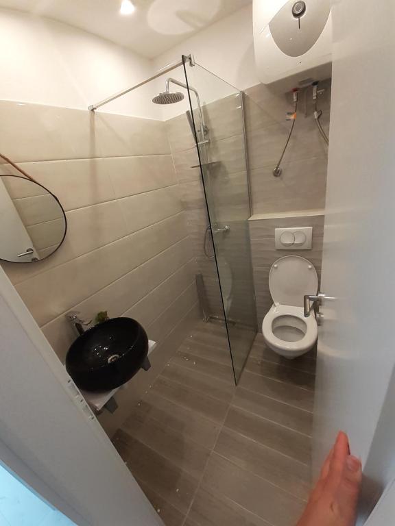 Barko apartment and rooms - 带浴室的单人间