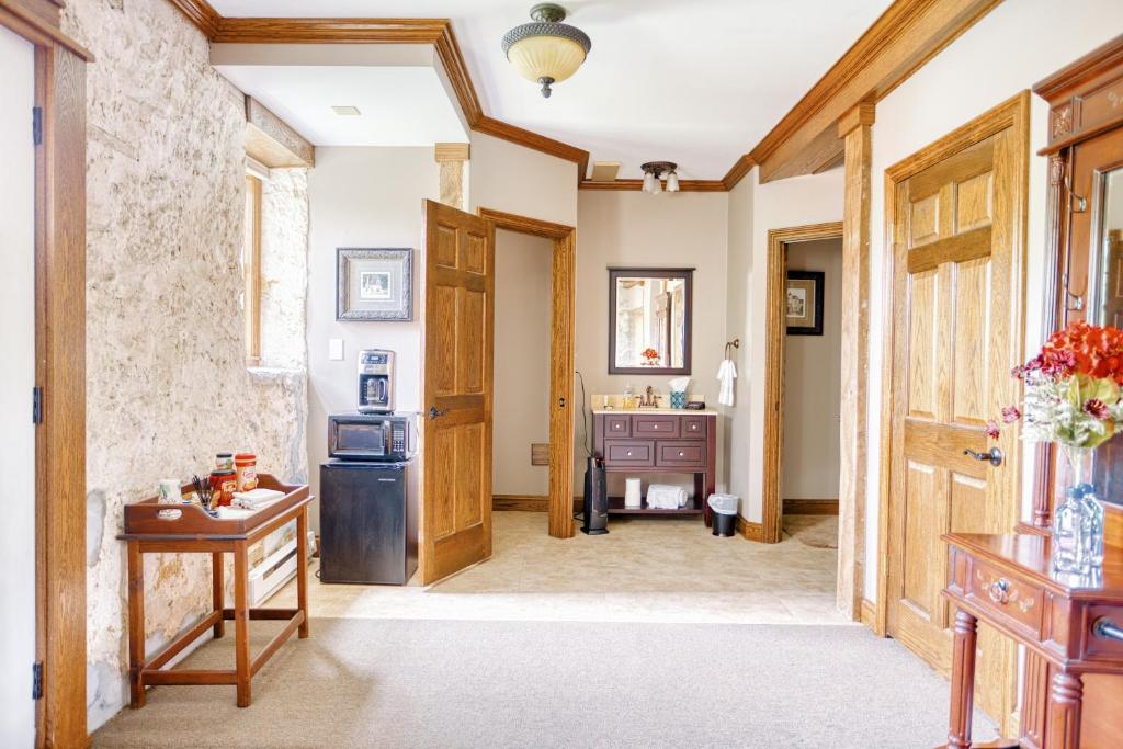 Galena Inn formerly Victorian Mansion - Suite Blackhawk