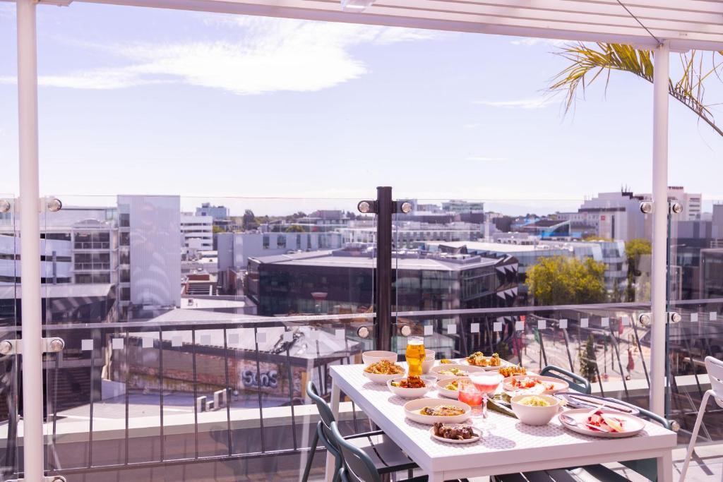 The Muse Christchurch Art Hotel - Resim 41