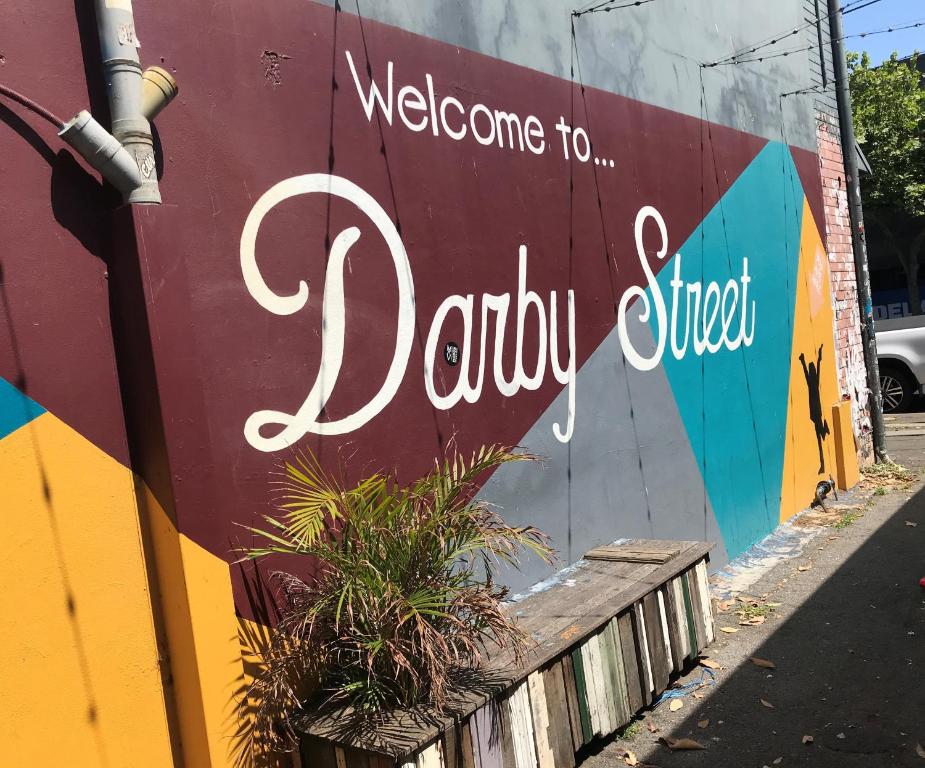 Crown on Darby Newcastle - Resim 7