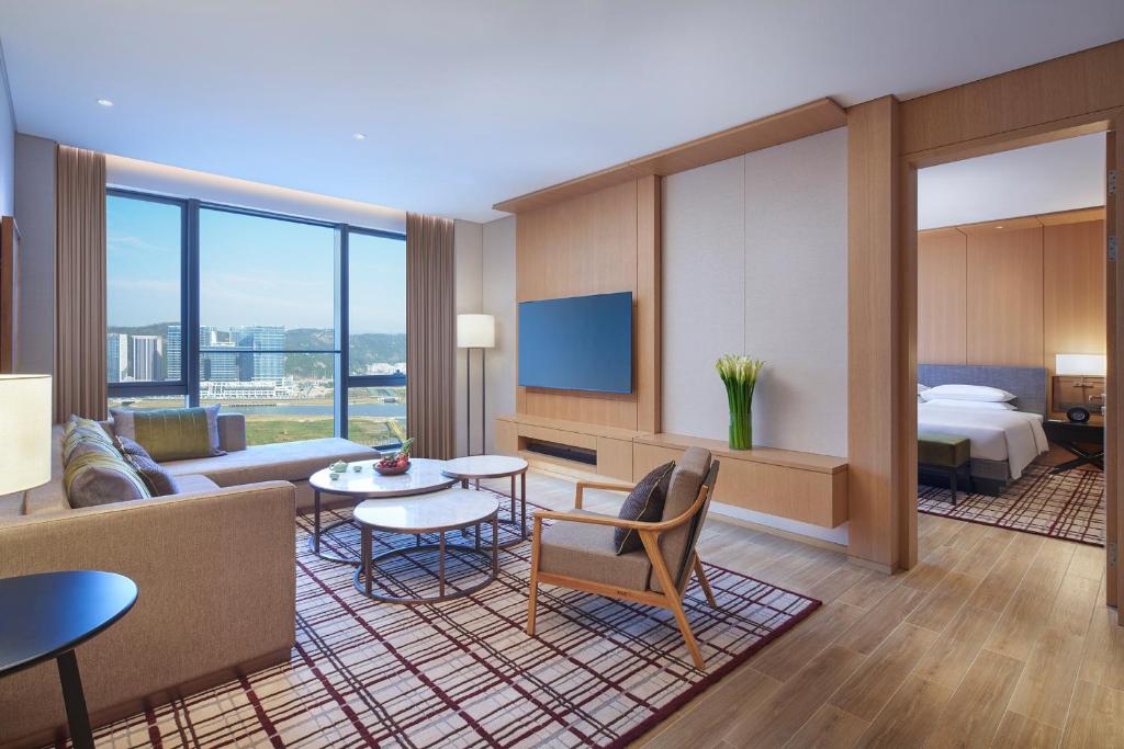 TV a/nebo společenská místnost v ubytování Hyatt Regency Hengqin