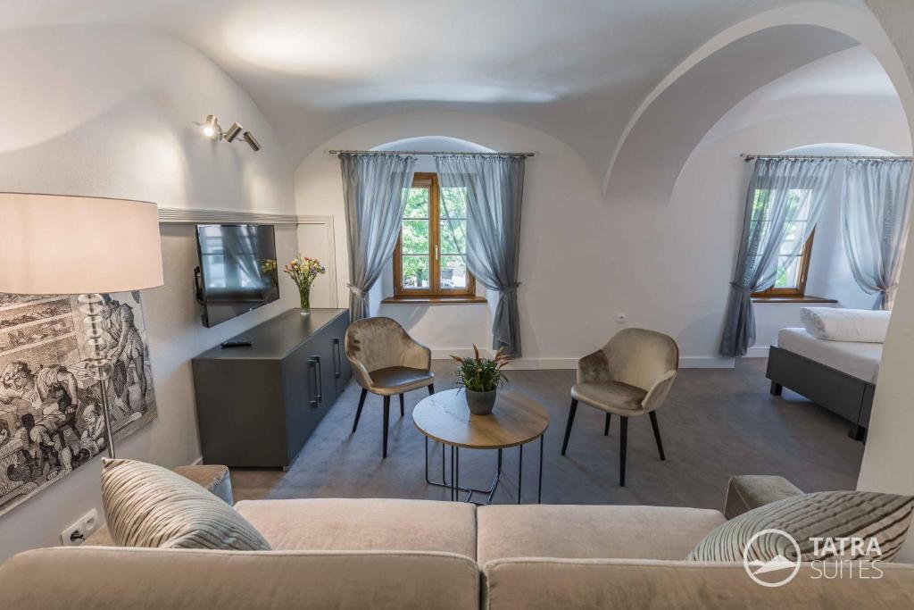 Posedenie v ubytovaní TATRA SUITES Boutique Suites Deforte Elegance 201