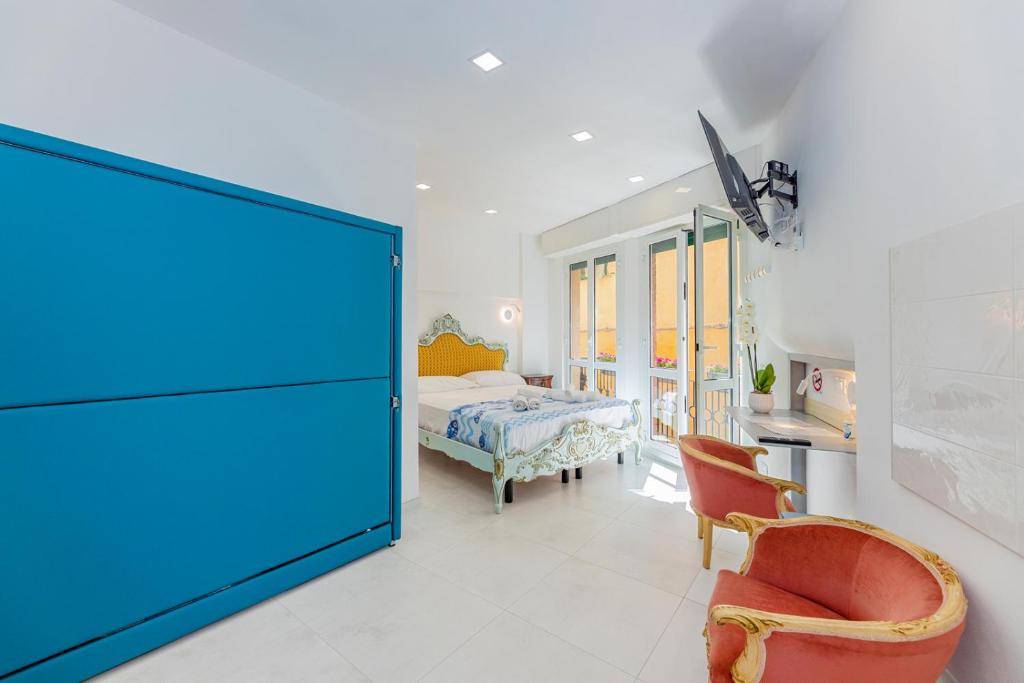 San Giovanni - Deluxe Double Room (2 Adults + 1 Child)