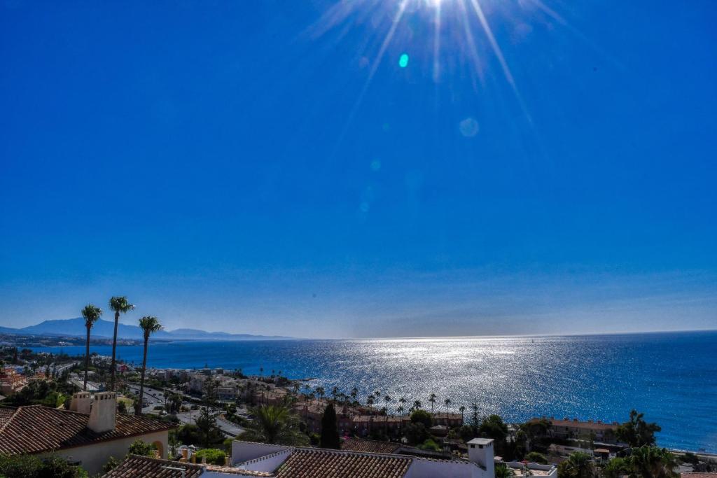 Fotografia z galérie ubytovania Le Paddock Lodge Andalousie, studio mer 30m2 v destinácii Estepona