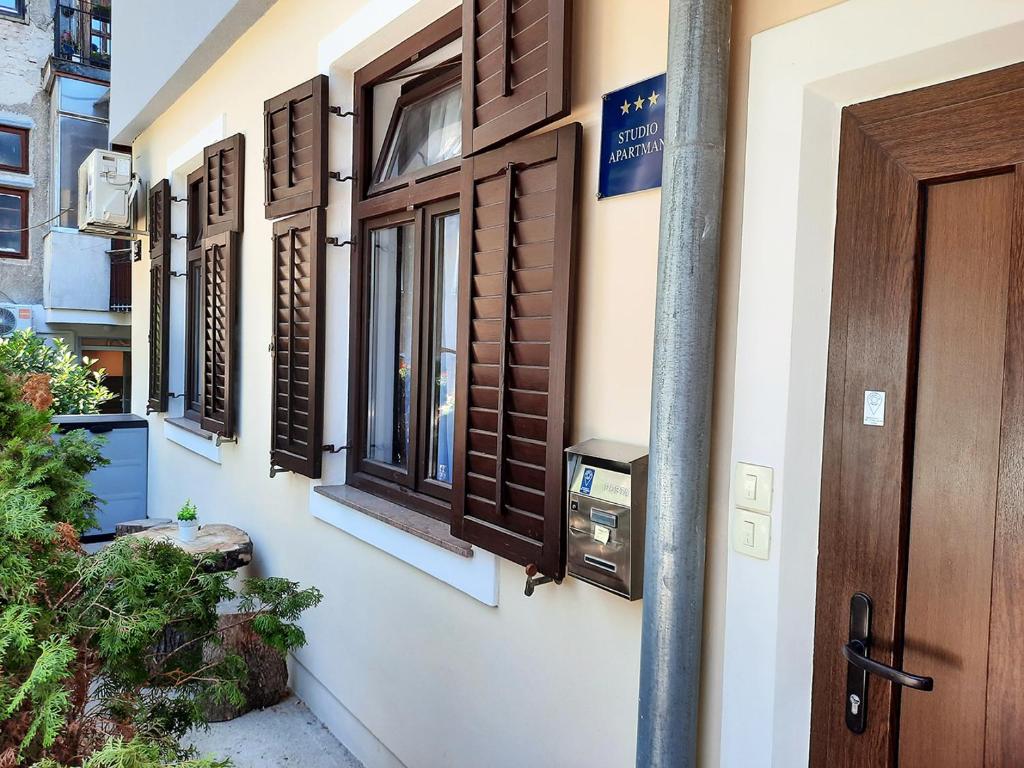 Budynek, w którym mieści się apartament