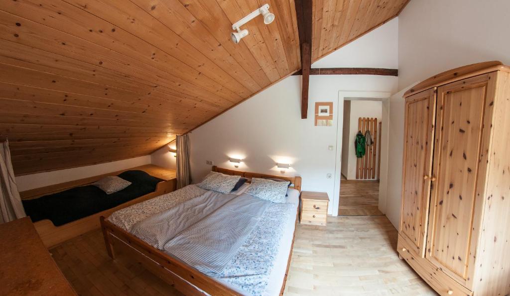 Posteľ alebo postele v izbe v ubytovaní Gabis Lodge
