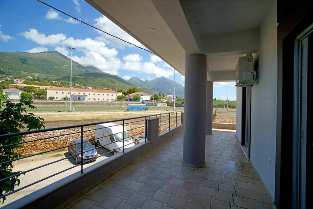 Nespecifikovaný výhled na hory nebo výhled na hory při pohledu z apartmánu