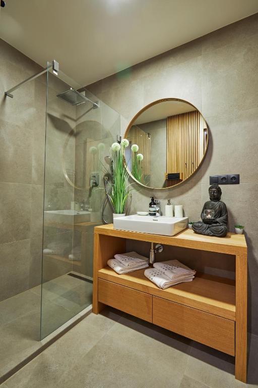 A bathroom at RV Apartment Olivine