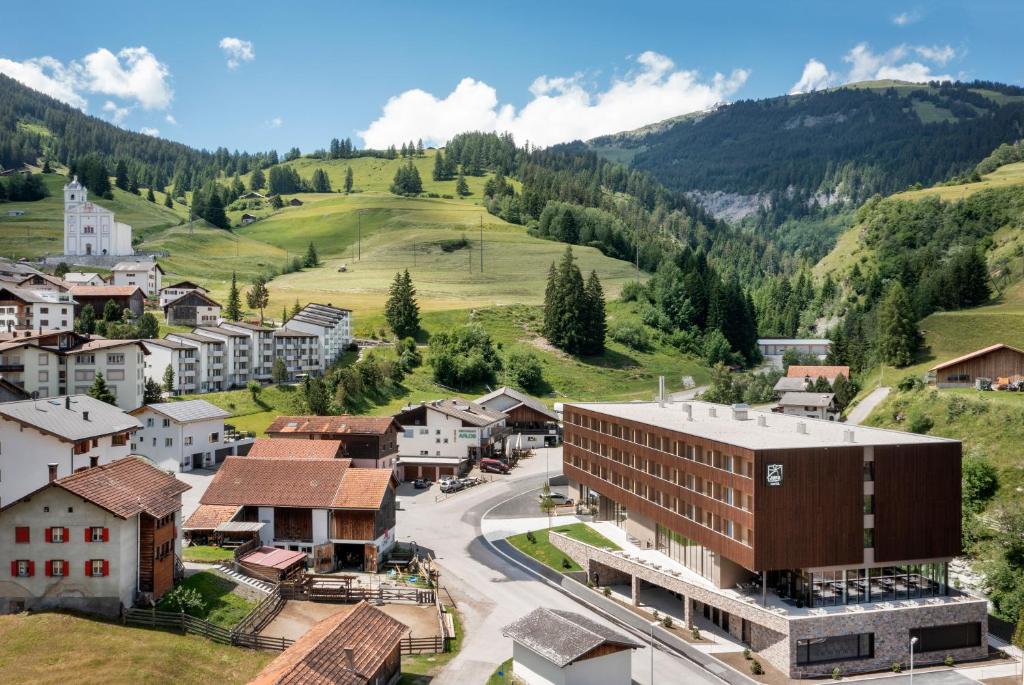 Nespecifikovaný výhled na hory nebo výhled na hory při pohledu z hotelu