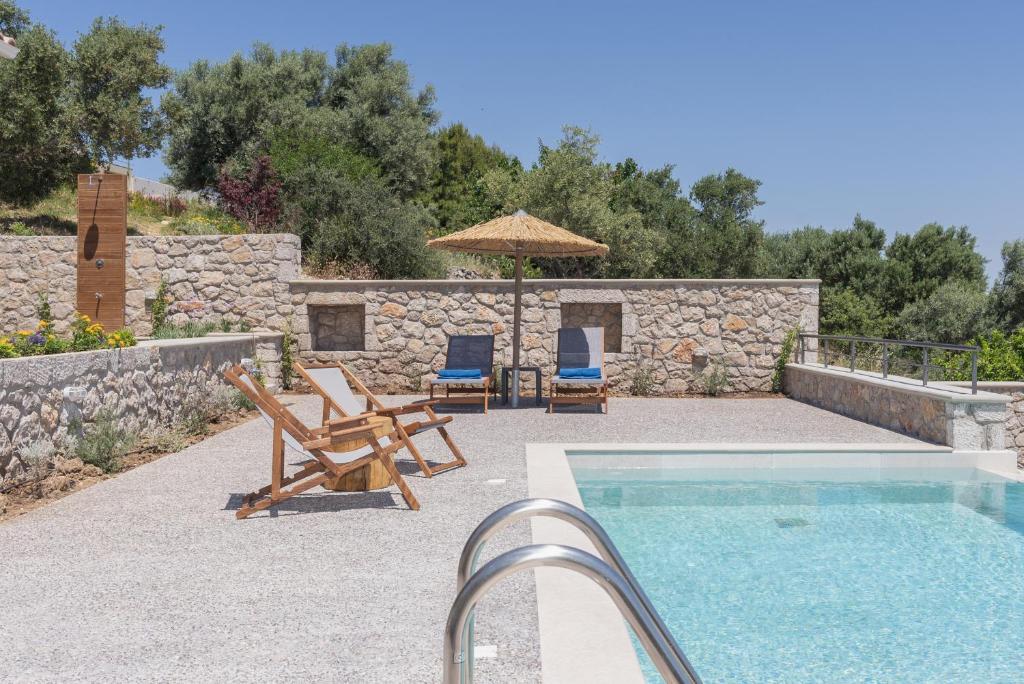Bazén v ubytování 31 Blue Ionian Villas nebo v jeho okolí