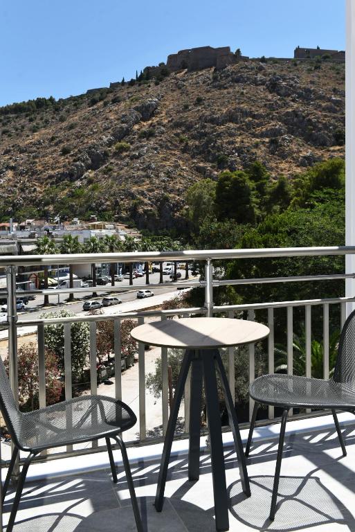 Liberty of Nafplio - Resim 9