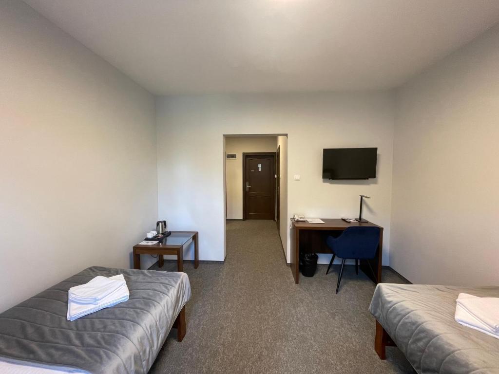 Hotel RED - Standaard Tweepersoonskamer Met 2 Aparte Bedden