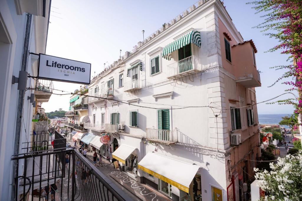 una vista da un balcone di un edificio di Liferooms a Ischia