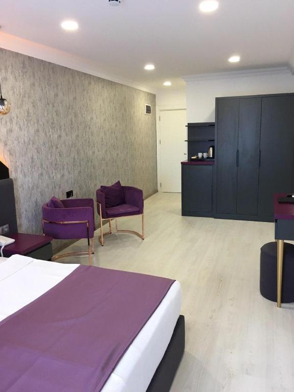 Karikatür Bi Hotel - Chambre Double De Luxe Avec Balcon