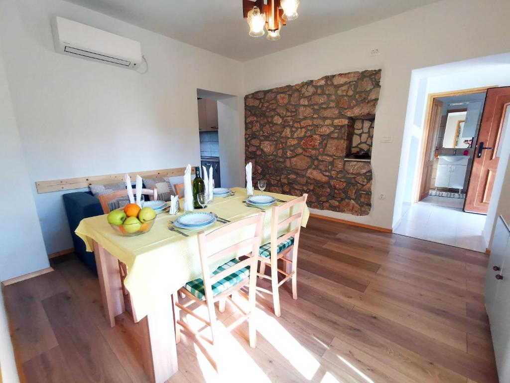 Zdjęcie z galerii obiektu Villa Mira Garica by El-Pi Tours w mieście Garica