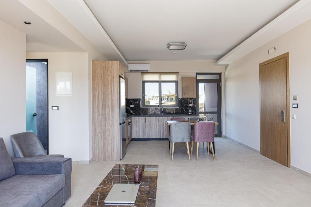 Sapphire Blue Suites - 9