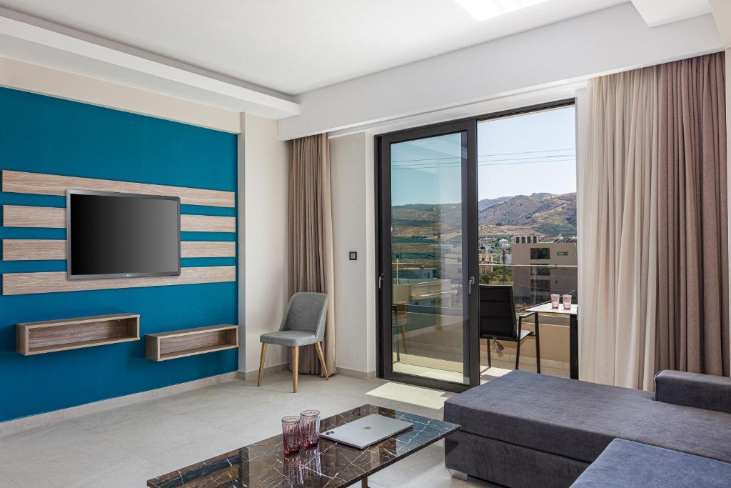 Sapphire Blue Suites - 10