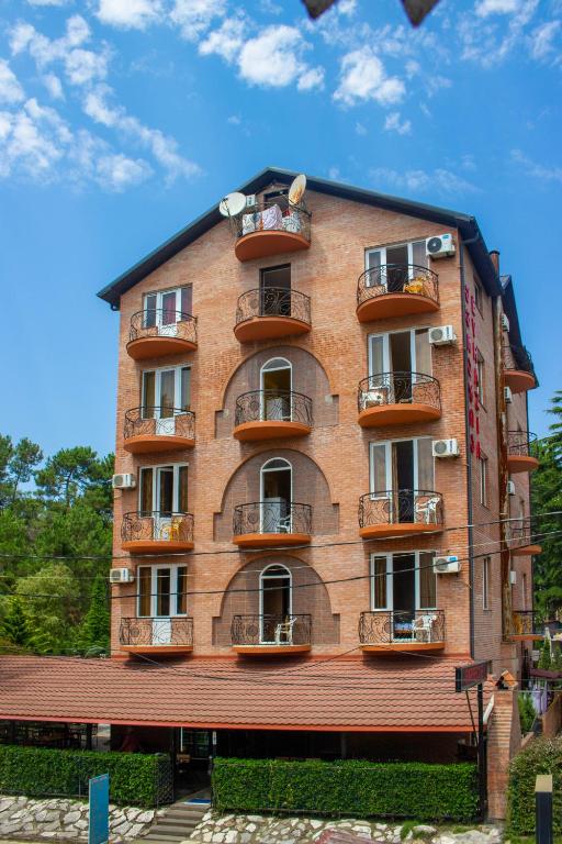 Budova, kde se hotel nachází
