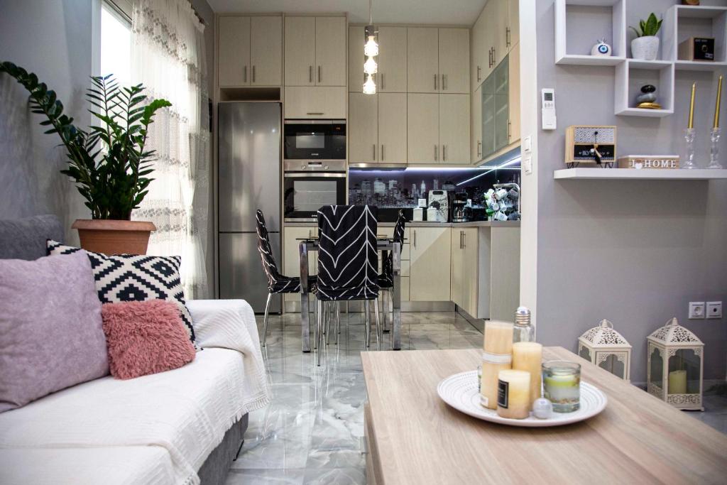 Kuchyň nebo kuchyňský kout v ubytování Athens Nautical Flat