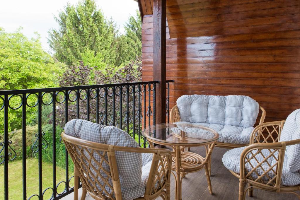 Balkón alebo terasa v ubytovaní Négy évszak apartmanház
