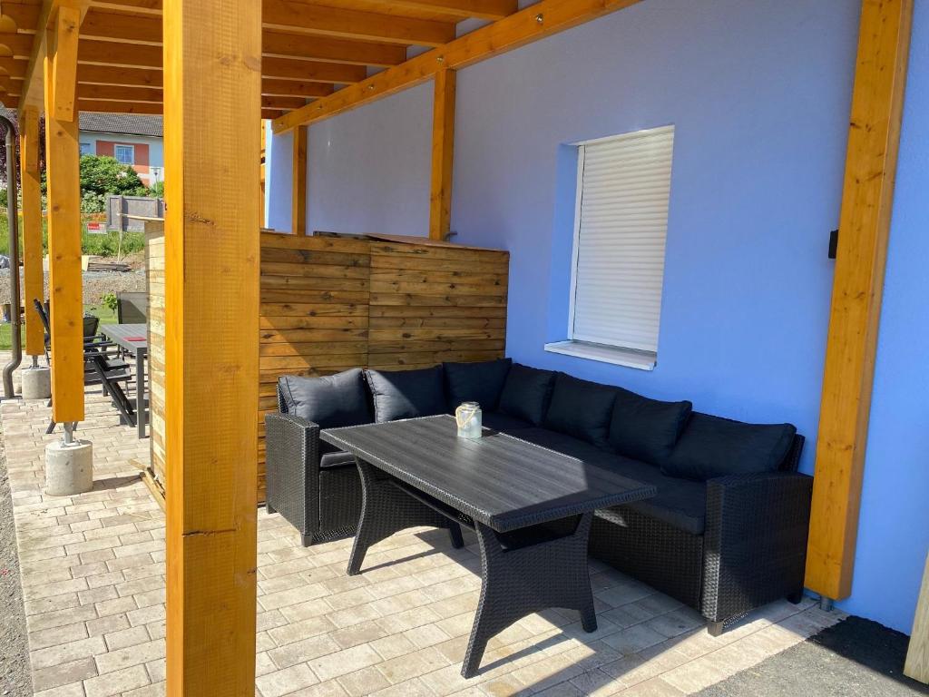 Casa Blu Kärnten - One Holiday in Three Countries - Cold&Hottub, Sauna - Piste - Holiday Home