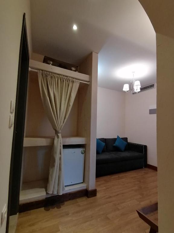 RiverBed Traditional Guest House - 12