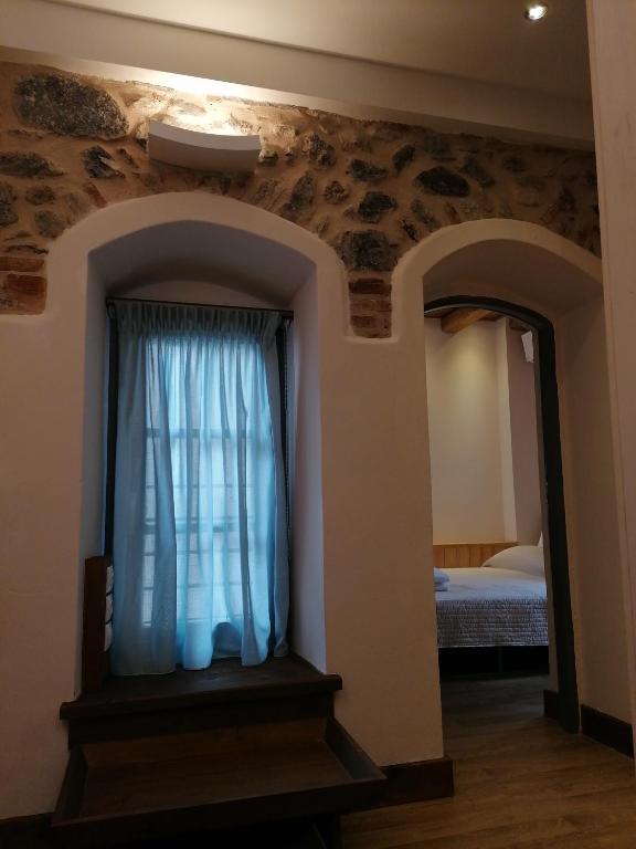 RiverBed Traditional Guest House - 11