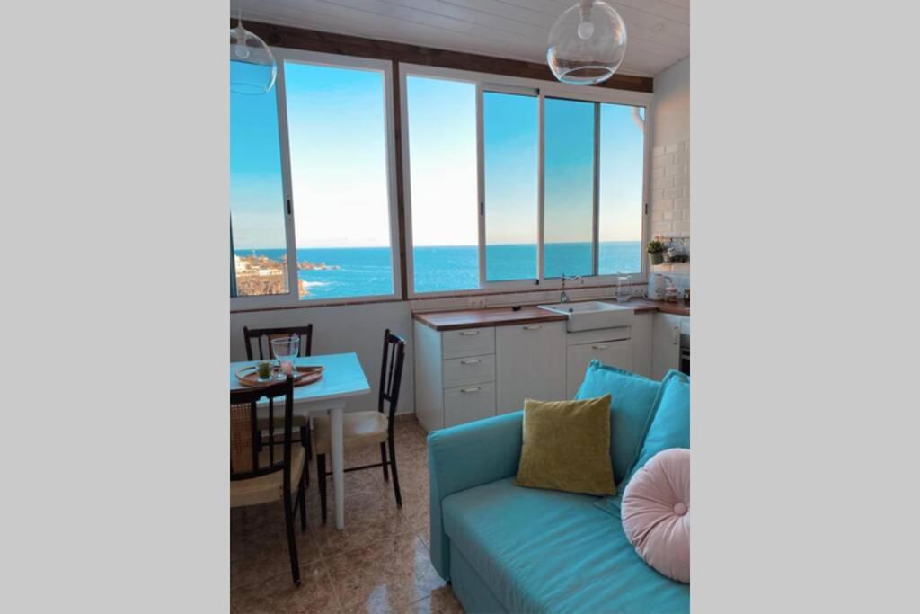 LARGE 150 m2 APARTMENT, NICE VIEW AND LOCATION ! - Three-Bedroom Apartment