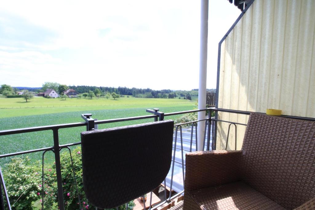 Balkón nebo terasa v ubytování Hotel-Pension- Vesperstube Waldblick