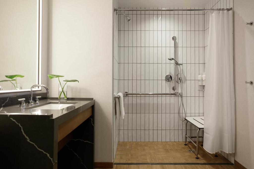 Kimpton - Harper Hotel, an IHG Hotel - 