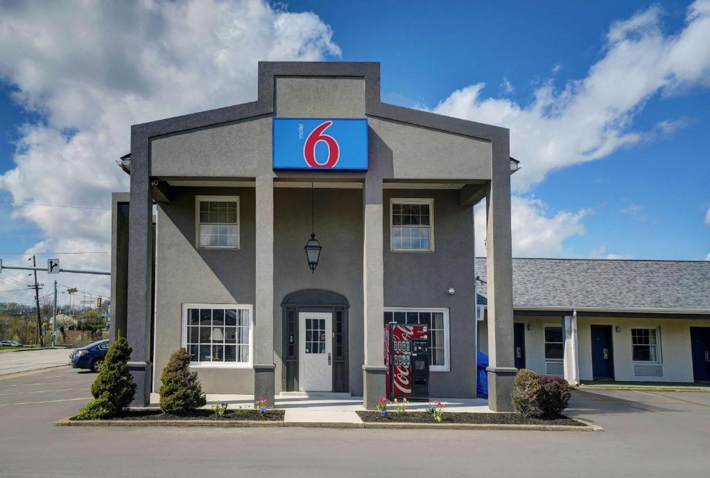 a building with a koreanoreanorean fast food restaurant at Motel 6 Washington, PA in Washington