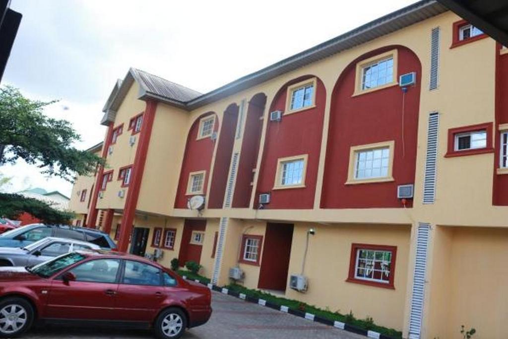Room In Apartment K Orbit Hotel Suites Two Bedroom Suite Uyo Aktualisierte Preise Fur 2021