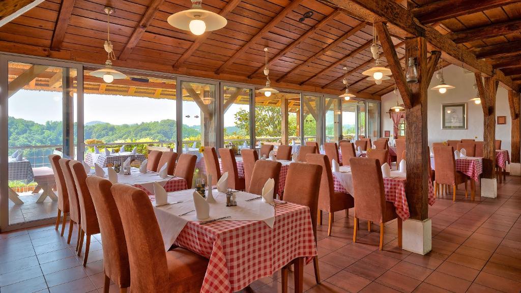 Restaurace v ubytování Pension Vuglec Breg