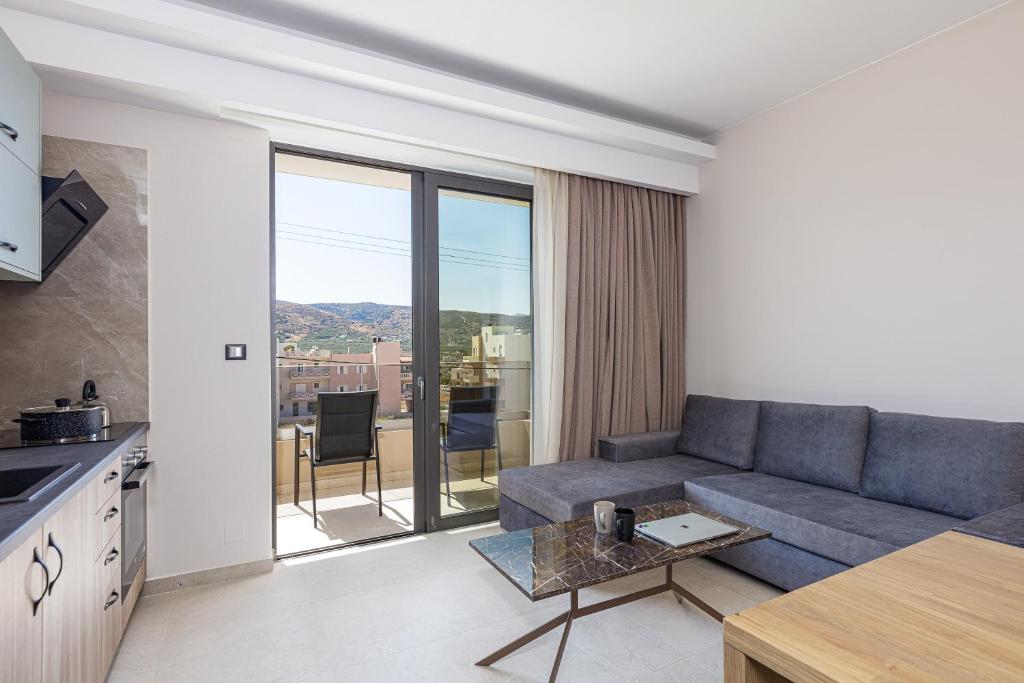 Sapphire Blue Suites - 4