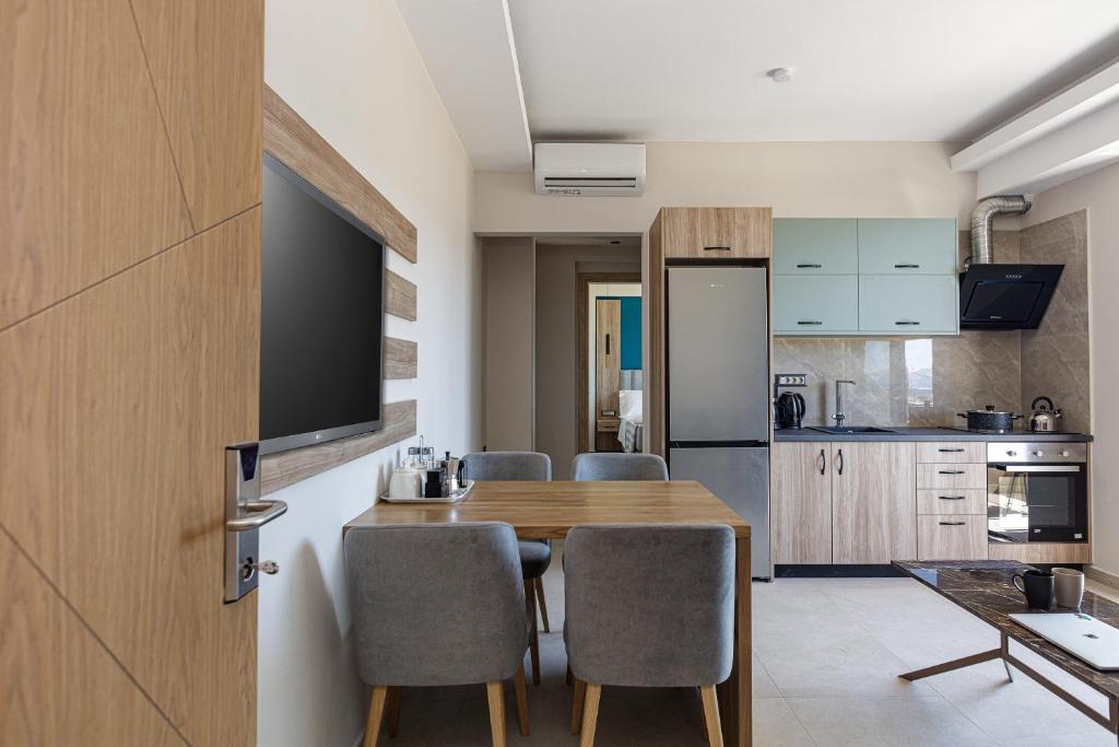 Sapphire Blue Suites - 7