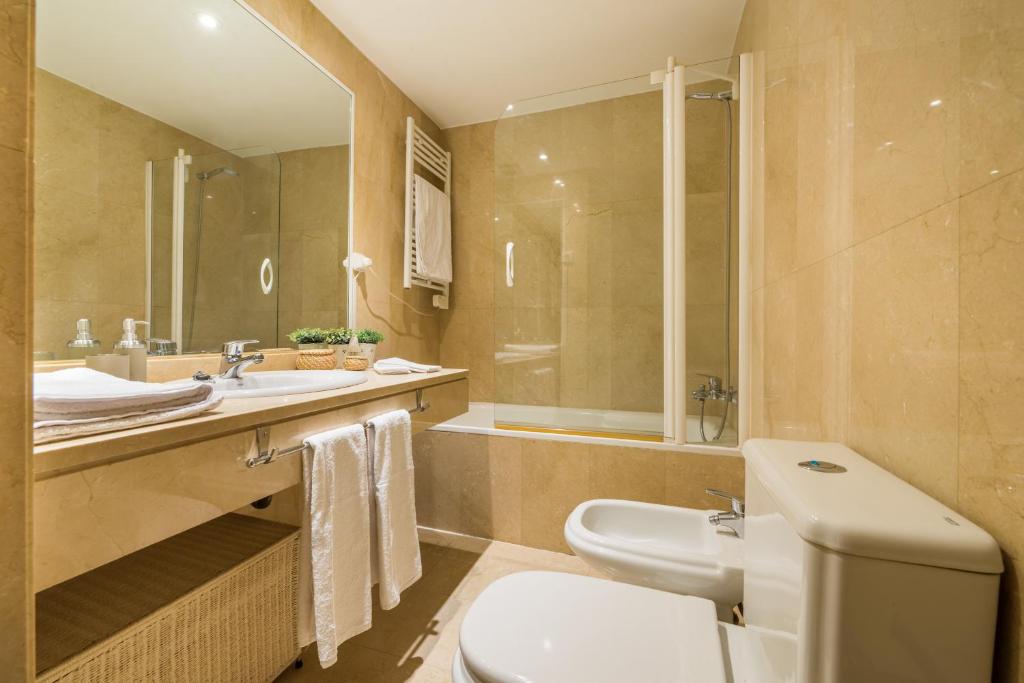 Koupelna v ubytování For You Rentals FREE WiFi Apartment TEMPORAL Malasaña Madrid Center MAL27