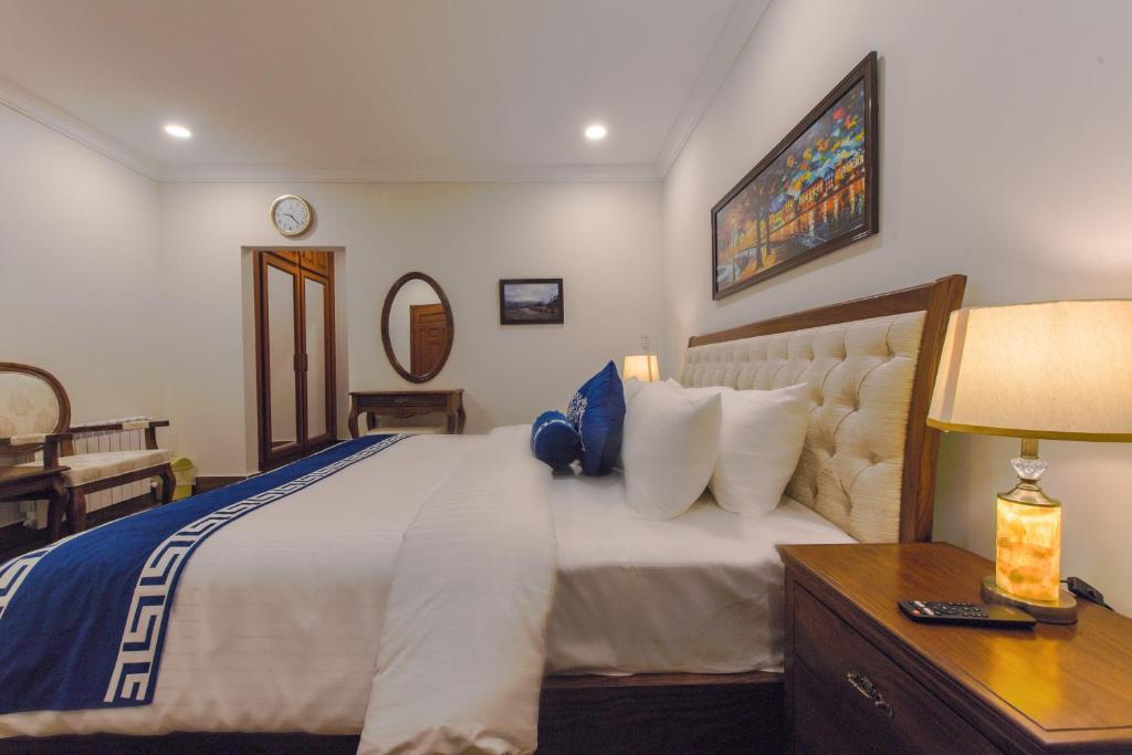Khattak Lodge Murree - Sala King Standard