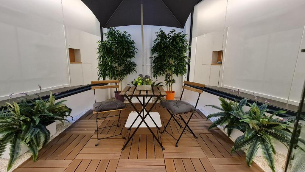 PLAZA VIEW - Resim 40