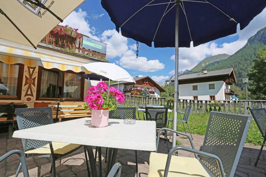 Nespecifikovaný výhled na hory nebo výhled na hory při pohledu z bed and breakfast