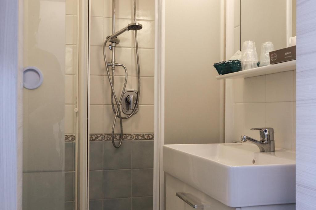 Koupelna v ubytování Hotel Principe