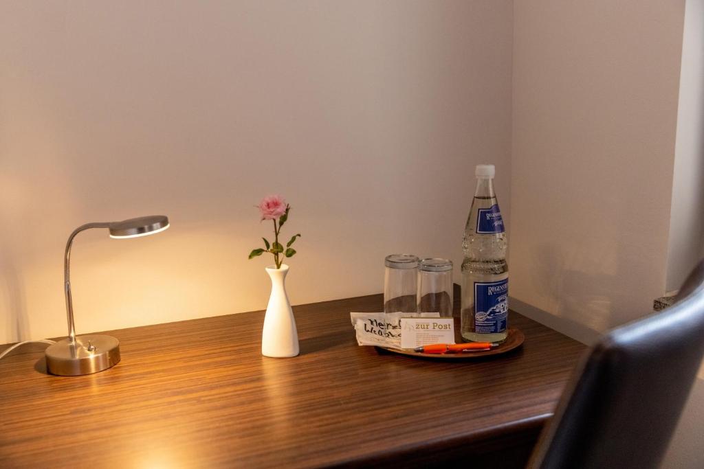 Nápoje v ubytování Hotel zur Post Ochsendorf