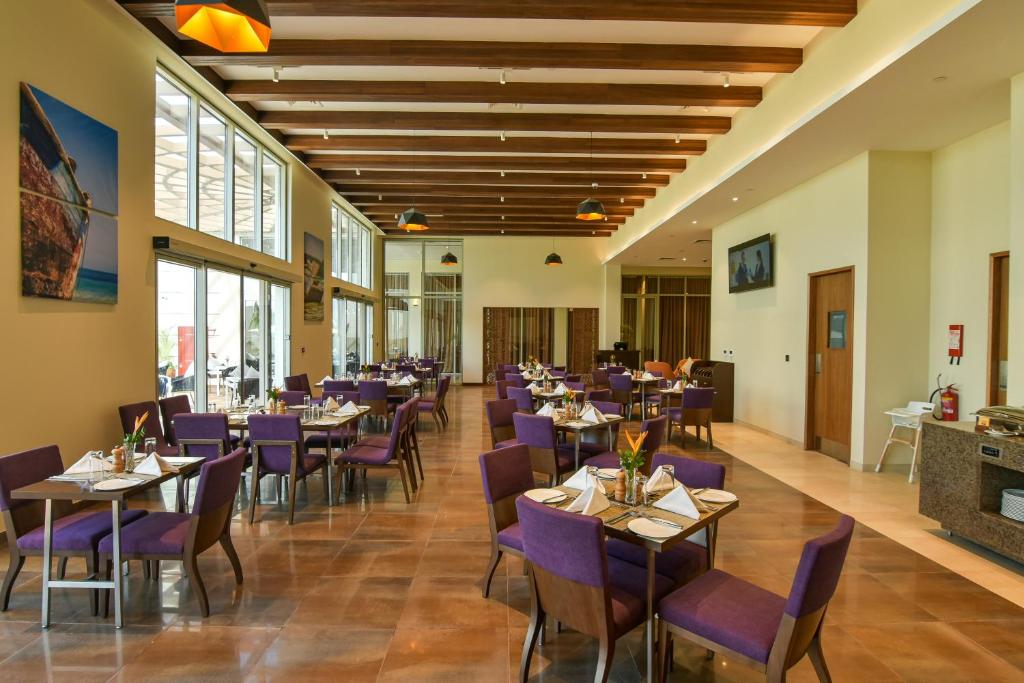 Restoran atau tempat makan lain di Golden Tulip Zanzibar Airport Hotel & Spa