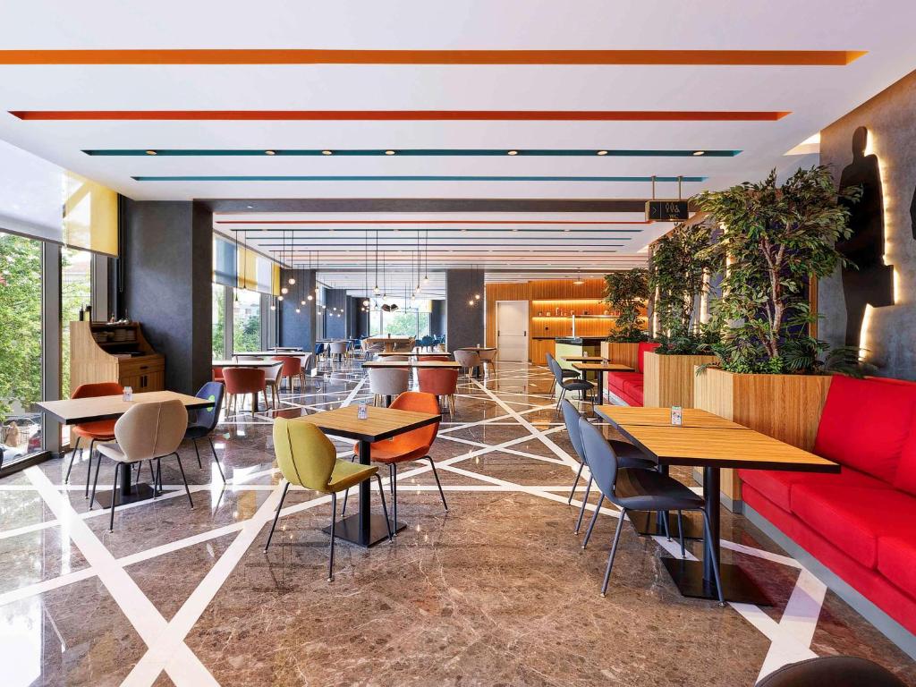 A seating area at ibis Styles Istanbul Merter