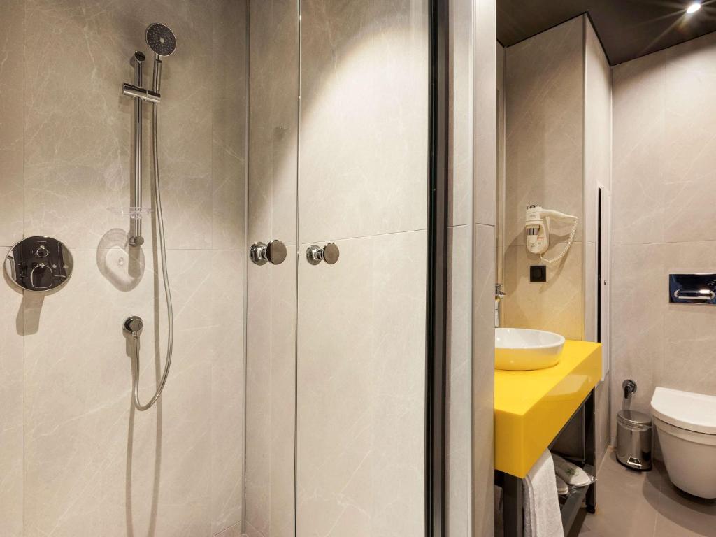 A bathroom at ibis Styles Istanbul Merter