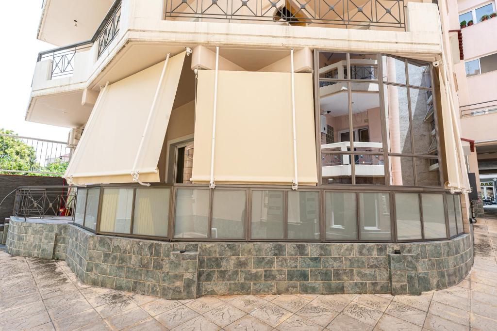 Budova, v ktorej sa apartmán nachádza